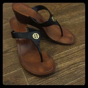 Tory Burch Leather Wedge Heel Sandal 👡